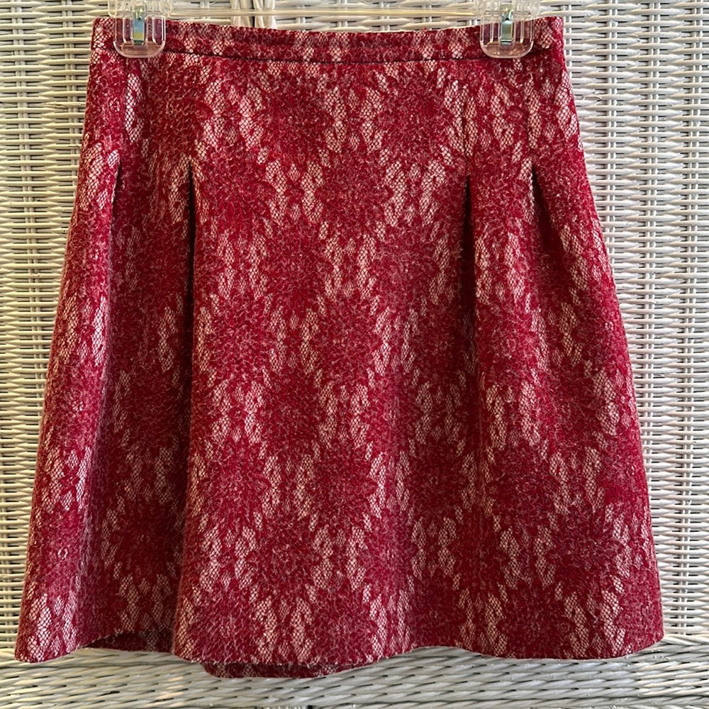 Maje skirt; in an ideal condition; great for cold weather!